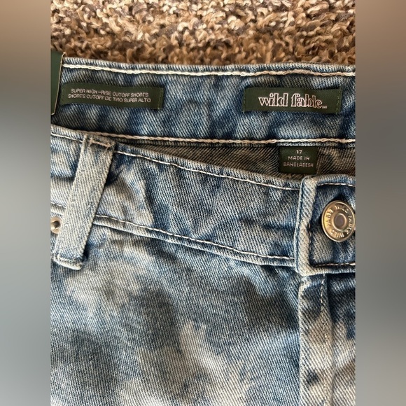 5/$25 Wild Fable Super High-Rise Cutoff shorts size 17 - Picture 5 of 5